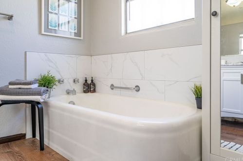 2111 Eucalyptus Ave, Long Beach CA  90806-4518 exterior