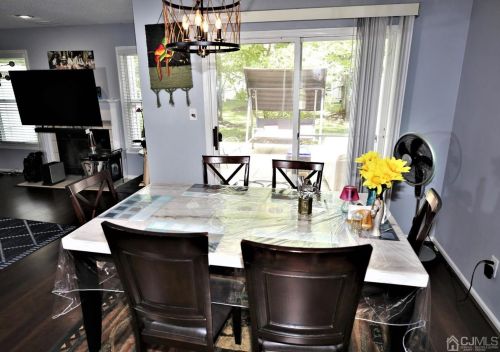 101 Van Liew Ct, East Brunswick NJ  08816-5695 exterior