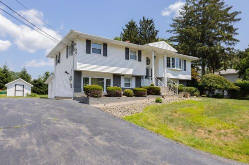 23 Bontecou Rd, Stony Point, NY 10980-2638