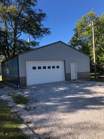 1203 1st St, Boonville, IN 47601-2503