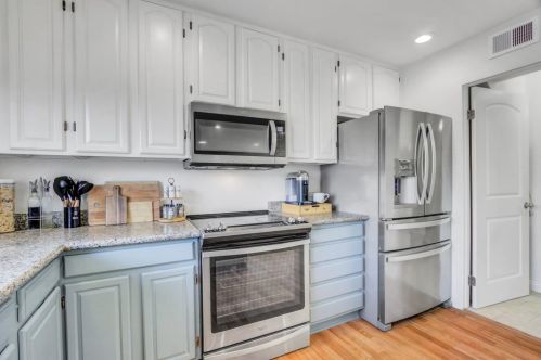 4200 Comet Cir, Union City CA 94587-4026 exterior