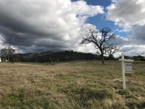 14642 Canvas Back Ln, Prather, CA 93651-9631
