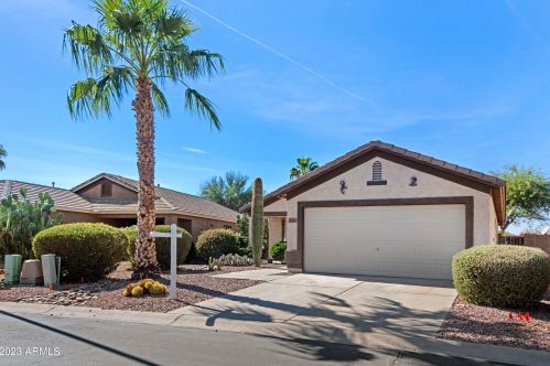 30556 Sun Ray Dr, San Tan Valley, AZ 85140