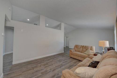 6568 Chugwater Cir, Port Saint Lucie FL  34983-2305 exterior