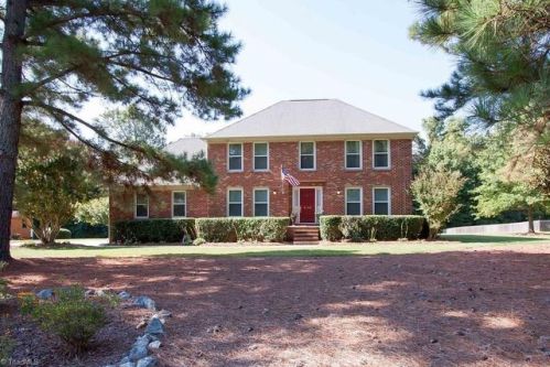 5104 Olde Forest Dr, Greensboro, NC 27406-8718