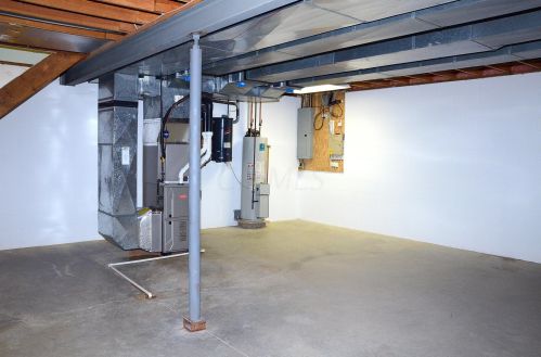 1300 11th St, Cambridge OH  43725-1106 exterior