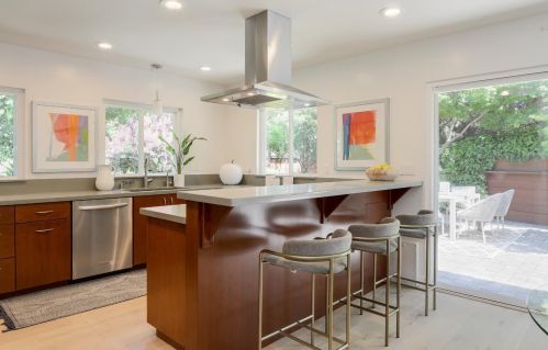 3555 Murdoch Dr, Palo Alto CA  94306-3636 exterior