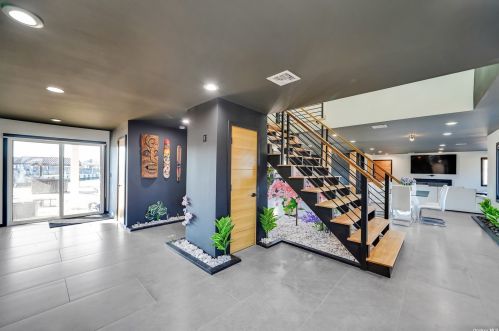 110 Schooner Ln, Copiague NY  11726-5311 exterior