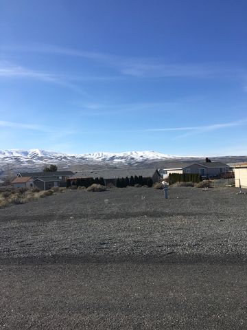 106 Sunshine Cir, Desert Aire, WA 99349-1974