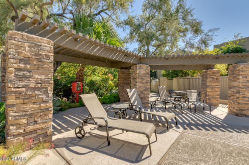 7209 Mcdonald Dr, Scottsdale AZ 85250-6043 exterior