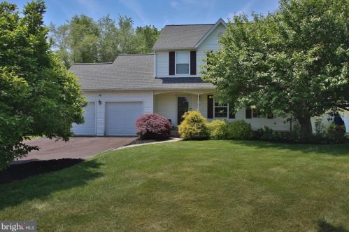 5245 Meadowbrook Pl, Pipersville, PA 18947-1149