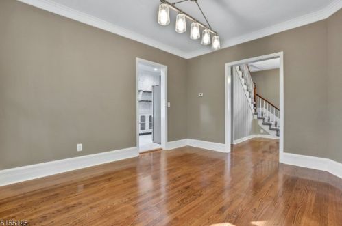 200 Mtn Way, Greystone Park NJ  07950-1905 exterior