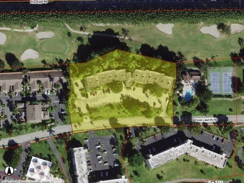 499 Forest Lakes Blvd, Naples FL  34105-5559 exterior