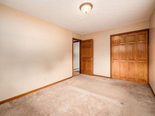 171 King Ave, Pataskala, OH 43062-8427