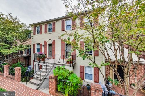 1618 Beekman Pl, Washington, DC 20009-4053