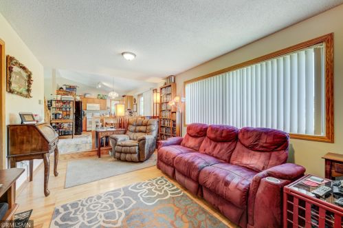 11111 196th Cir, Otsego, MN 55330-5728