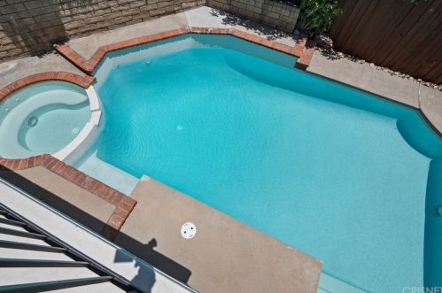 3653 El Caminito, Glendale CA 91214-1716 exterior