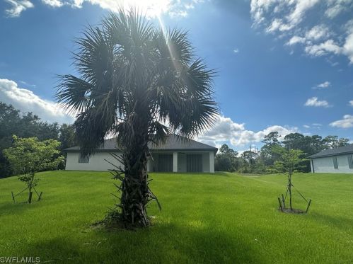 1718 Monroe Ave, Lehigh Acres, FL 33972-1807