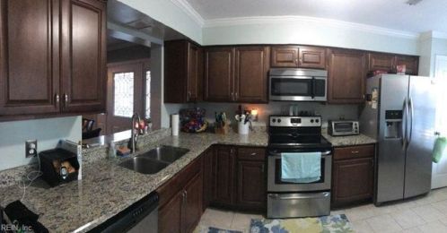 3323 Radcliffe Ln, Chesapeake, VA 23321-4349