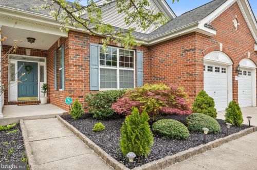 5 Brighton Pl, Swedesboro NJ  08085-5060 exterior