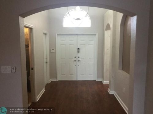 16408 39th St, Hollywood FL  33027-4639 exterior