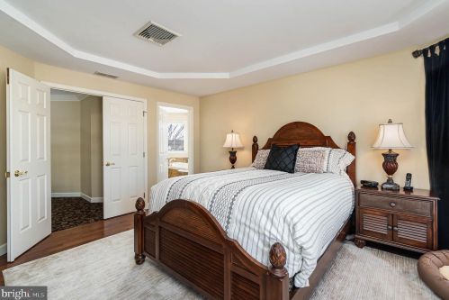 329 Mdw Dr, Navy Sup Dpt PA 17055-5187 exterior