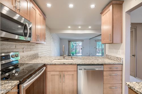 650 Pantano Rd, Tucson, AZ 85710-5849