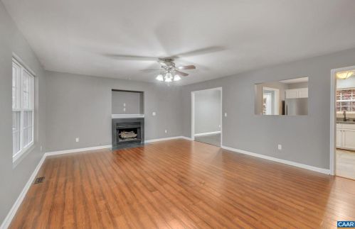 27 Bearwood Dr, Bybee VA  22963-2843 exterior