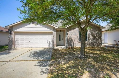 18112 Topsail St, Webberville, TX 78653-3759