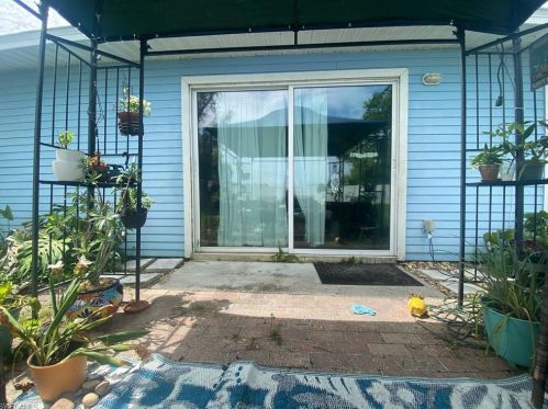 2923 11 Ct, Cape Coral FL  33914-5622 exterior