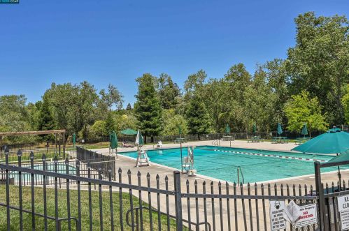 1041 Lehigh Valley Cir, Danville CA  94526-4925 exterior