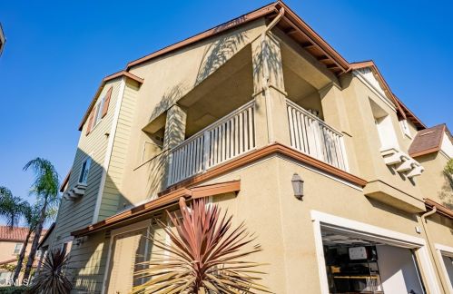 628 Green River St, Oxnard CA  93036-5318 exterior