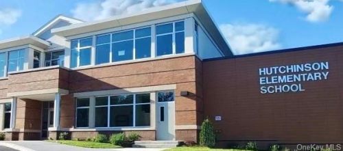 30 Second Ave, New Rochelle NY  10803-1418 exterior