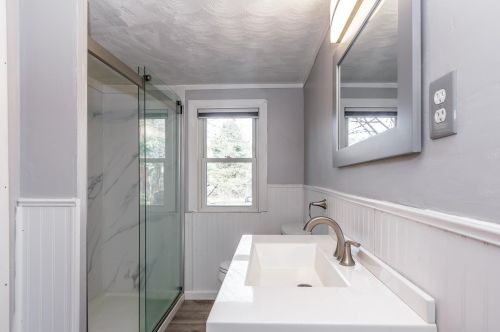 109 Brookdale Rd, Salem NH  03079-2844 exterior