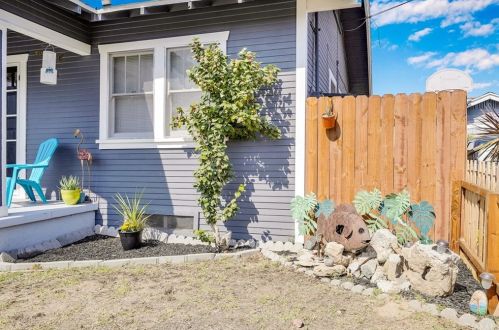 2313 Andreo Ave, Torrance, CA 90501-4404