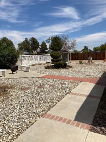 14238 La Brisa Rd, Victorville, CA 92392-5009