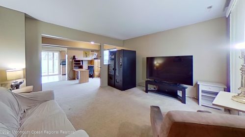 13 Maynard Dr, Erial NJ  08081-2305 exterior