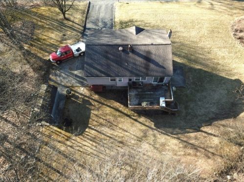 26 Hillsdale Dr, Wantage NJ  07461-4026 exterior