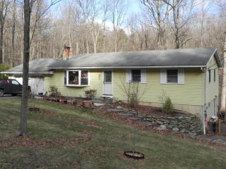 2201 Meadowlake Rd, Sciota, PA 18354-7761