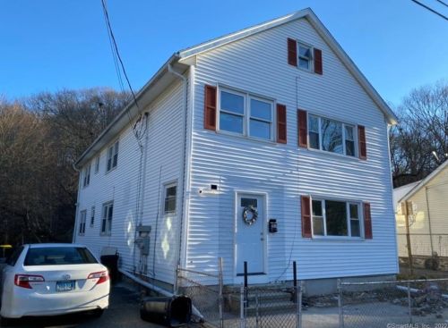 252 State St, Ansonia, CT 06401-3045