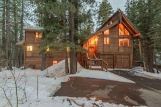 11521 Chamonix Rd, Truckee, CA 96161-6417