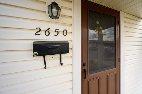 2650 Lenz Ave, Ambridge, PA 15003-1446