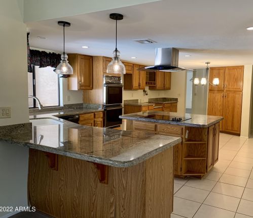 5718 Woodridge Dr, Scottsdale AZ  85254-5997 exterior