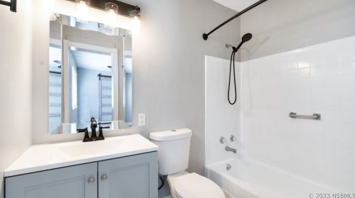 2407 Peninsula Dr, Daytona Beach FL  32118-5412 exterior