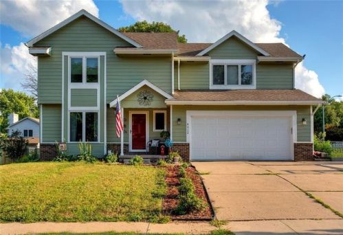 4512 Palm Ave, Des Moines, IA 50310-3789