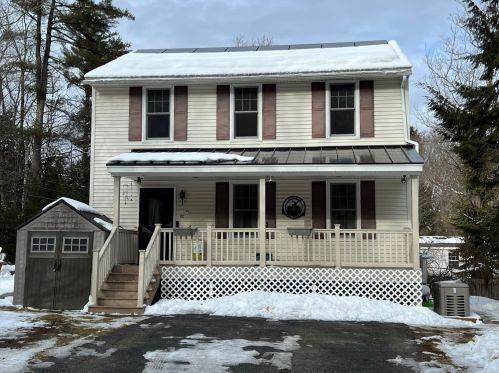1 Ash St, Northwood NH  03261-3906 exterior