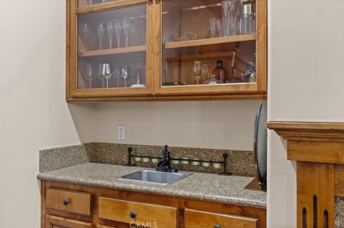 10504 Chesterfield Ct, Bakersfield CA 93311-3722 exterior