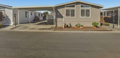25 Sailfish Ct, Princeton By The Sea, CA 94019-2358