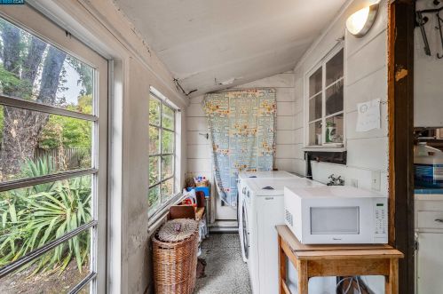 329 Glorietta Blvd, Orinda CA  94563-3242 exterior