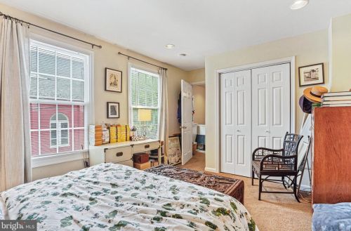 732 11 St, Washington DC 20010-2405 exterior